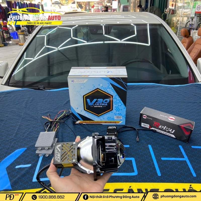 Mercedes E250 lắp đặt bi led X-Light V30...