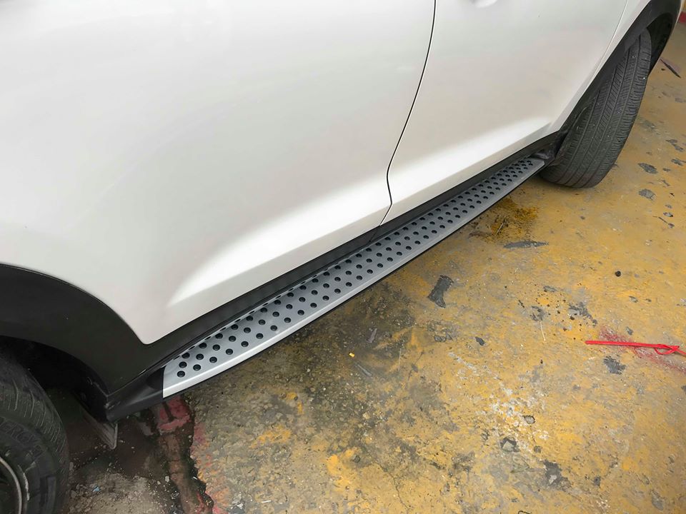 Bậc bước chân HYUNDAI TUCSON hàng chính ...