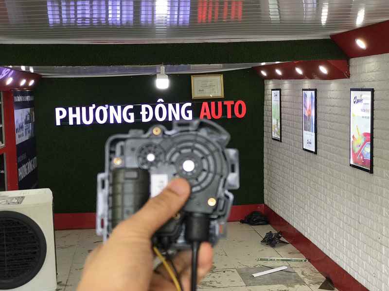 Cửa hít ô tô | Bảng báo giá 2020...